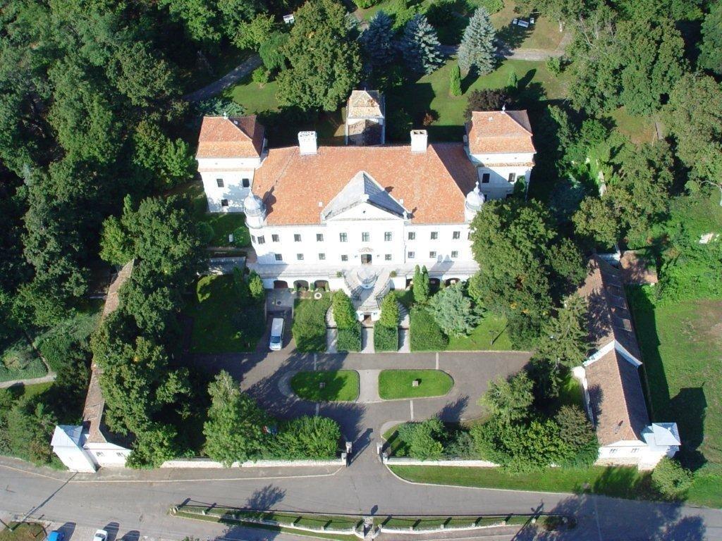 Teleki-Degenfeld Kastelyszallo Szirak Exterior photo