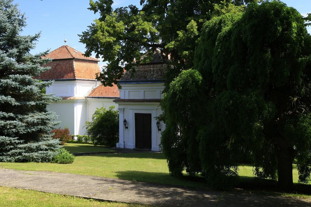 Teleki-Degenfeld Kastelyszallo Szirak Exterior photo