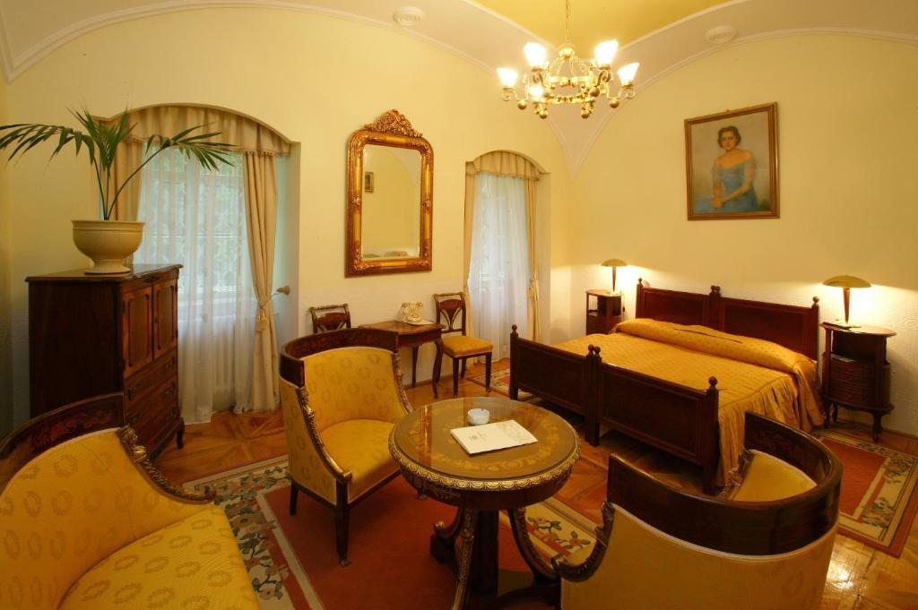 Teleki-Degenfeld Kastelyszallo Szirak Room photo